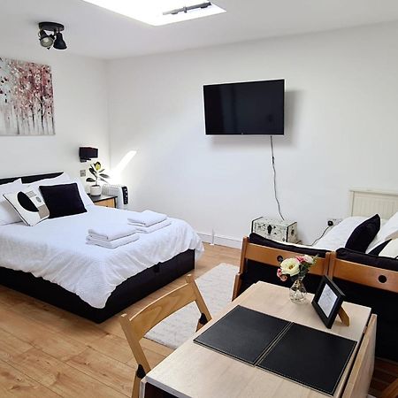 Canterbury Romantic Modern Home Goodnestone  外观 照片